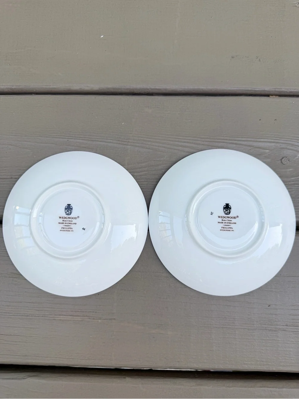 2 X Wedgewood Philippa Floral Porcelain Bone China Teacup and Saucer Set